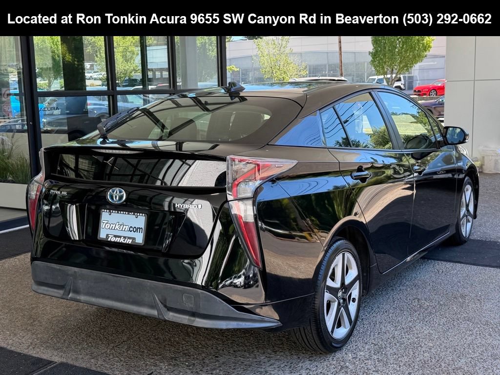 Used 2017 Toyota Prius Three Touring w/ Carpet Mat Package FWD image 7