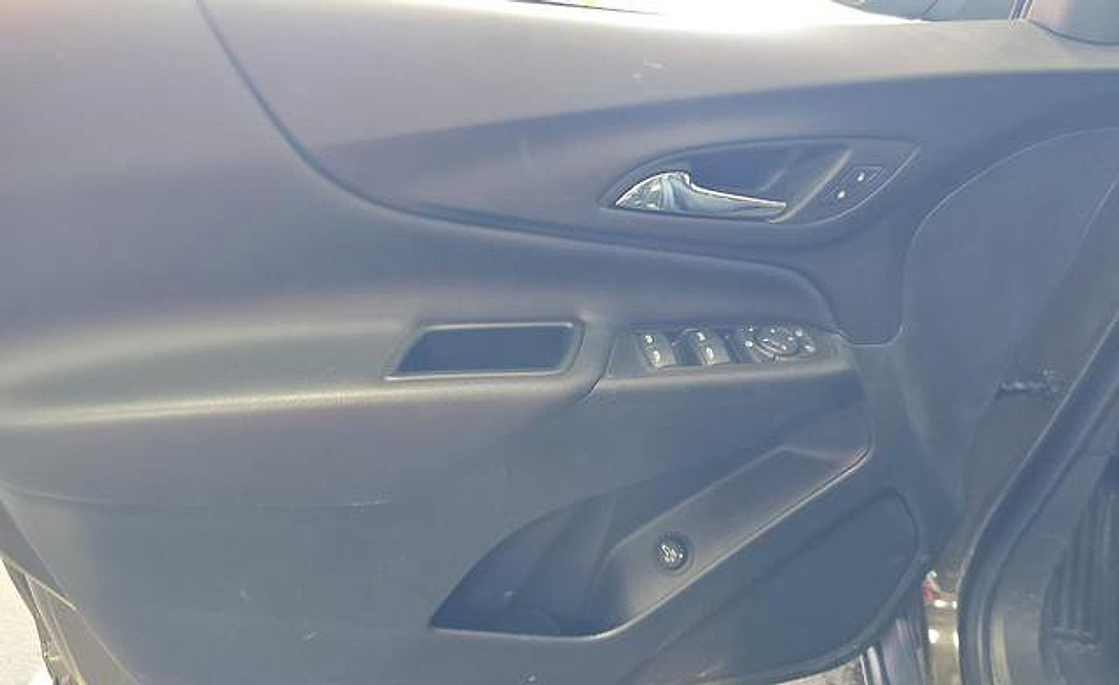 Used 2023 Chevrolet Equinox LT AWD/4WD image 17