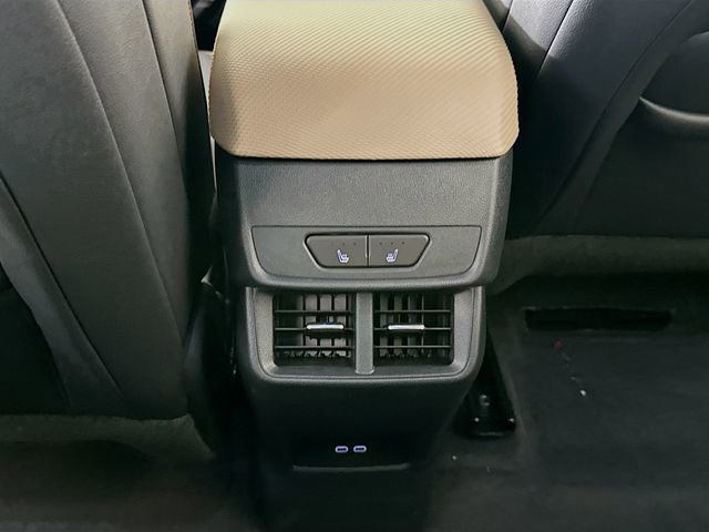 New 2026 Chevrolet Equinox ACTIV w/ Convenience Package III image 26