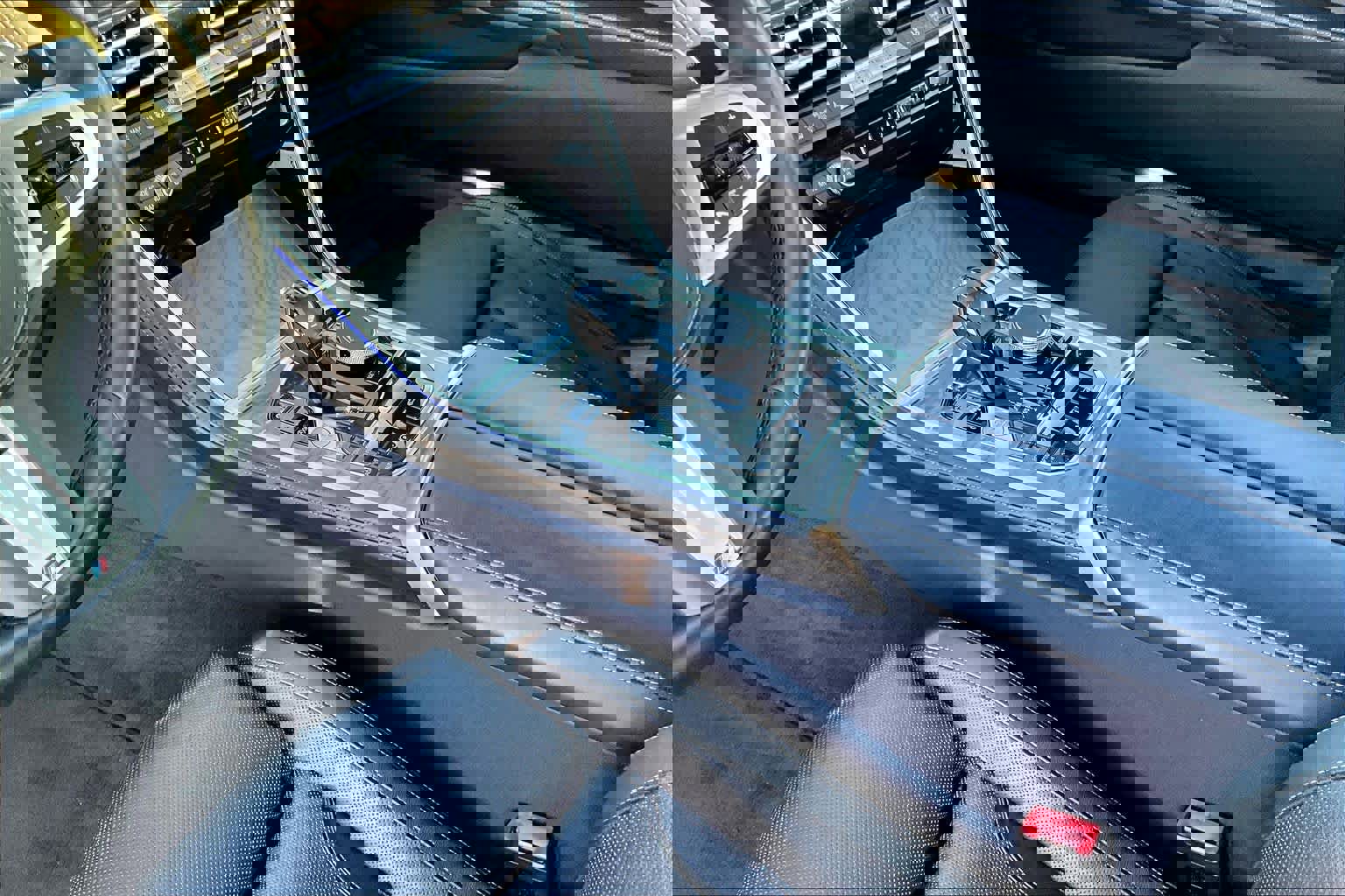 Used 2019 BMW M850i xDrive Convertible image 16