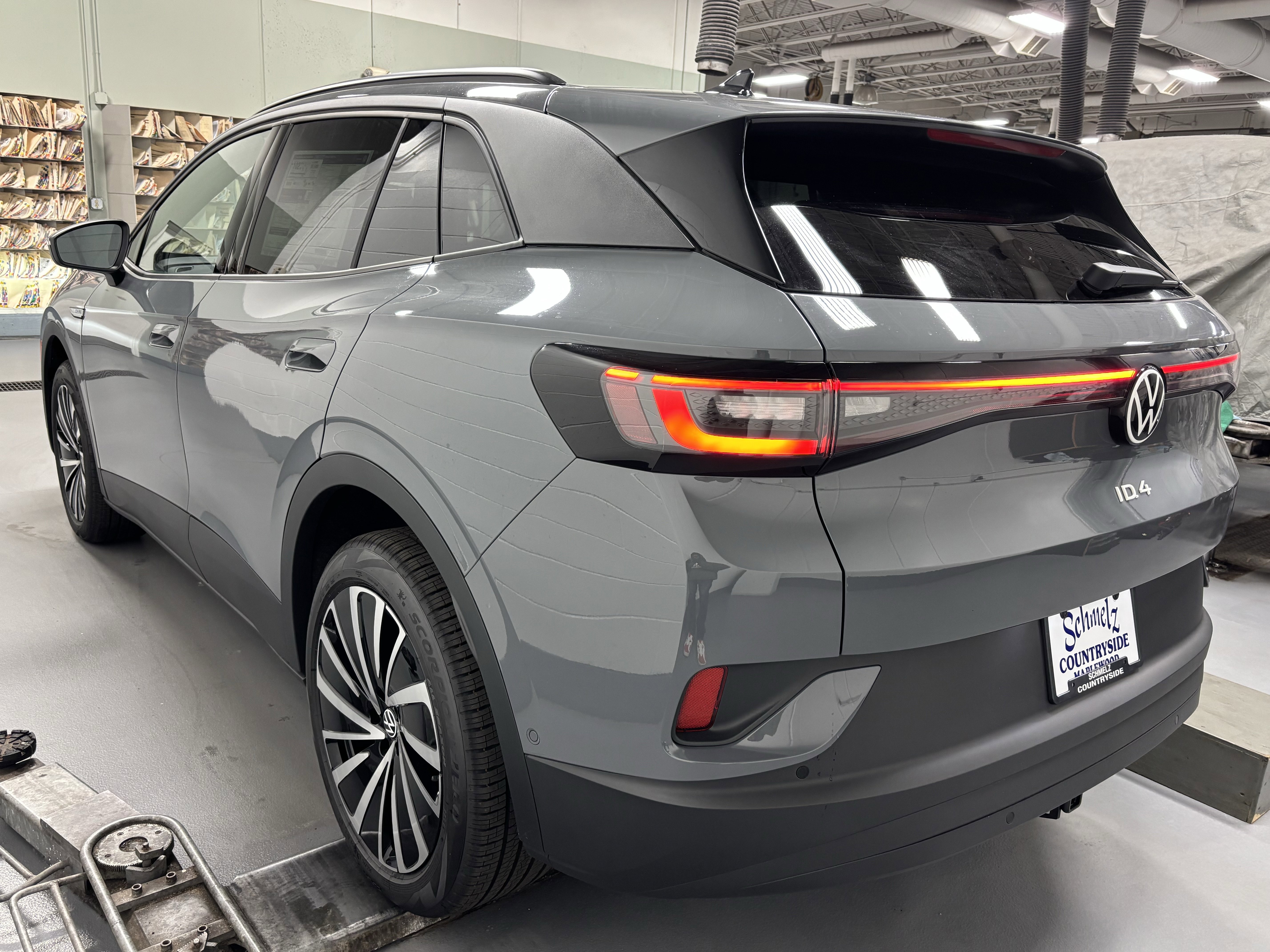 New 2025 Volkswagen ID.4 Pro image 9