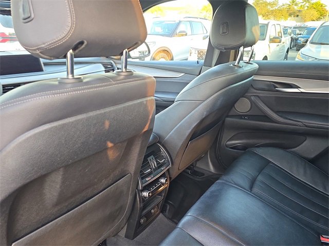 Used 2019 BMW X6 sDrive35i w/ M Sport Package image 15