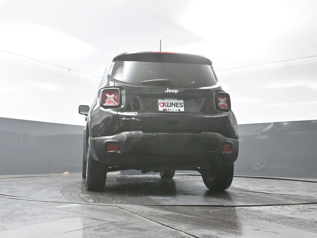 Used 2023 Jeep Renegade Latitude image 53