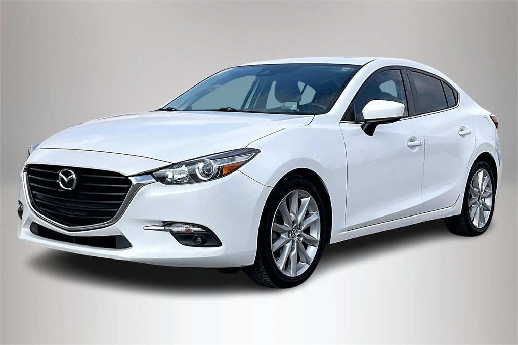 Used 2017 MAZDA MAZDA3 Grand Touring image 2