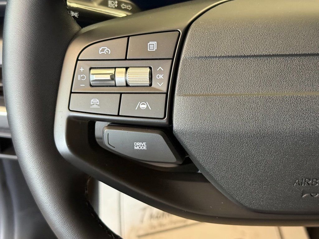 Used 2025 Kia K4 EX image 11