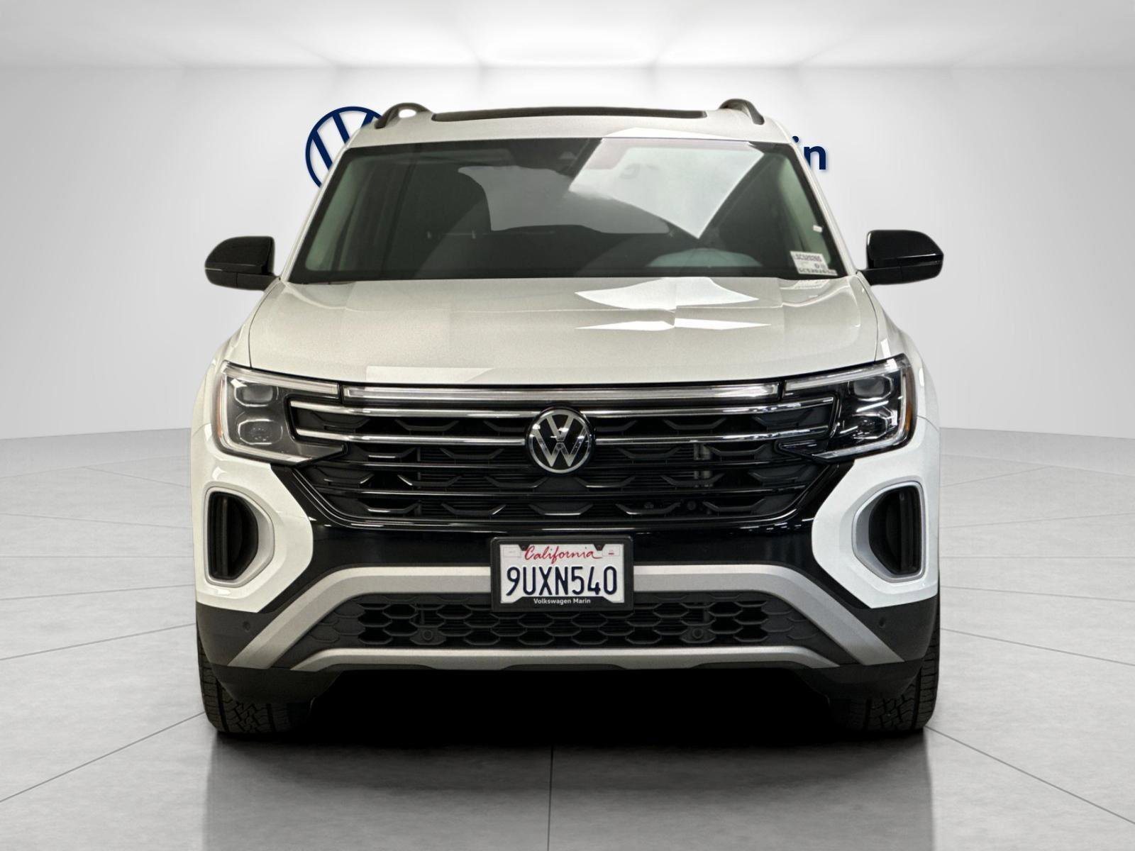 Used 2025 Volkswagen Atlas Peak Edition SE image 8