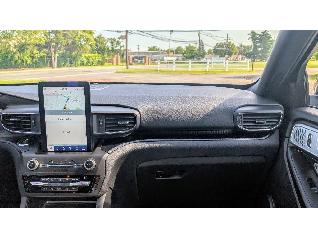 Used 2020 Ford Explorer ST w/ Premium Technology Package image 27