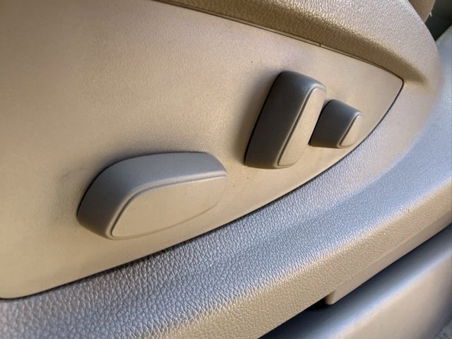 Used 2020 Chevrolet Suburban Premier image 14