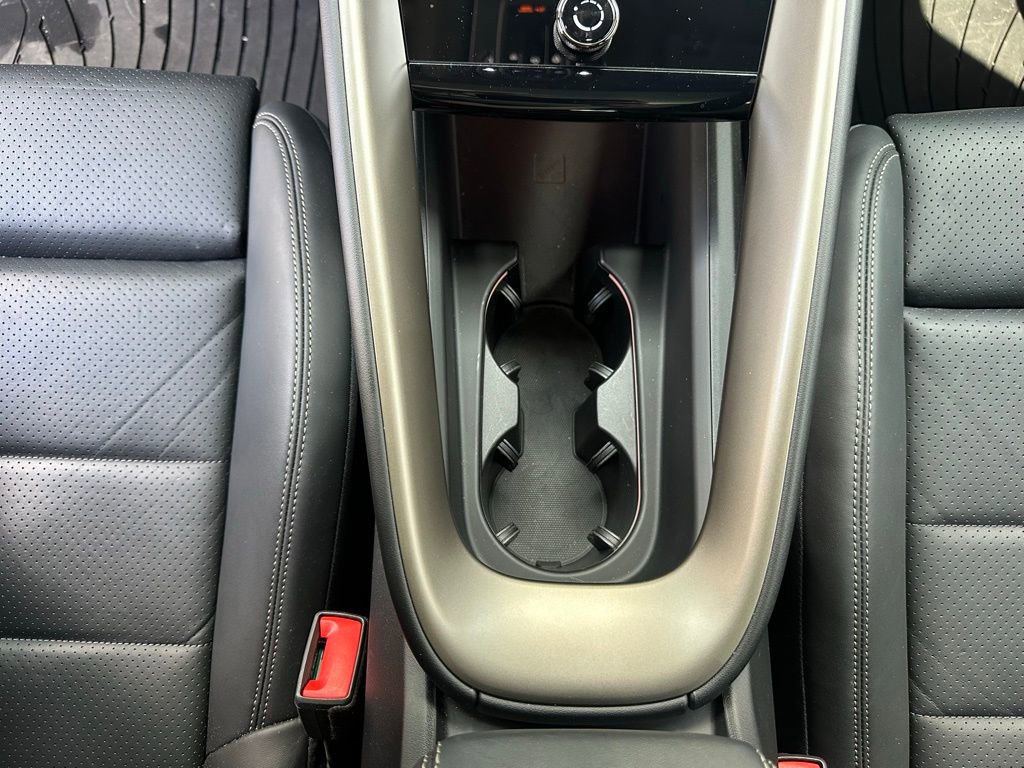 Certified 2024 Porsche Macan Turbo Electric image 28