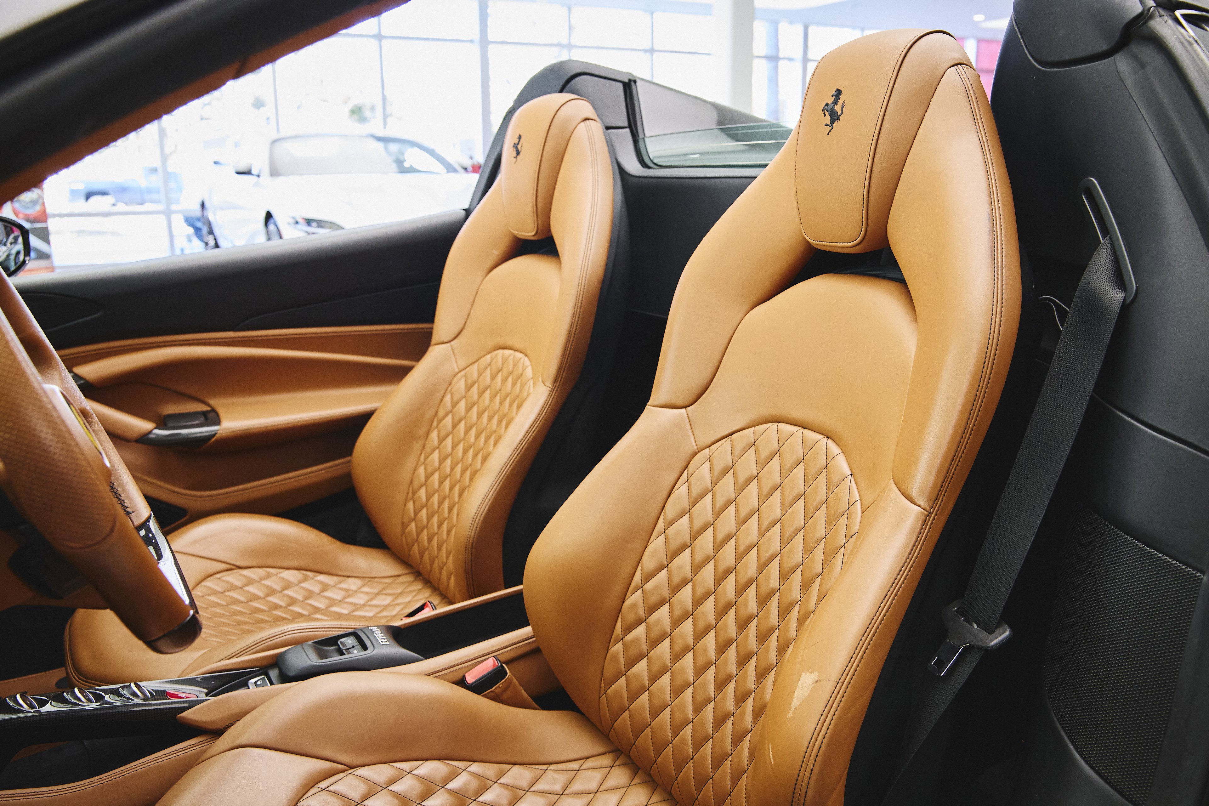 Used 2022 Ferrari F8 Tributo image 9