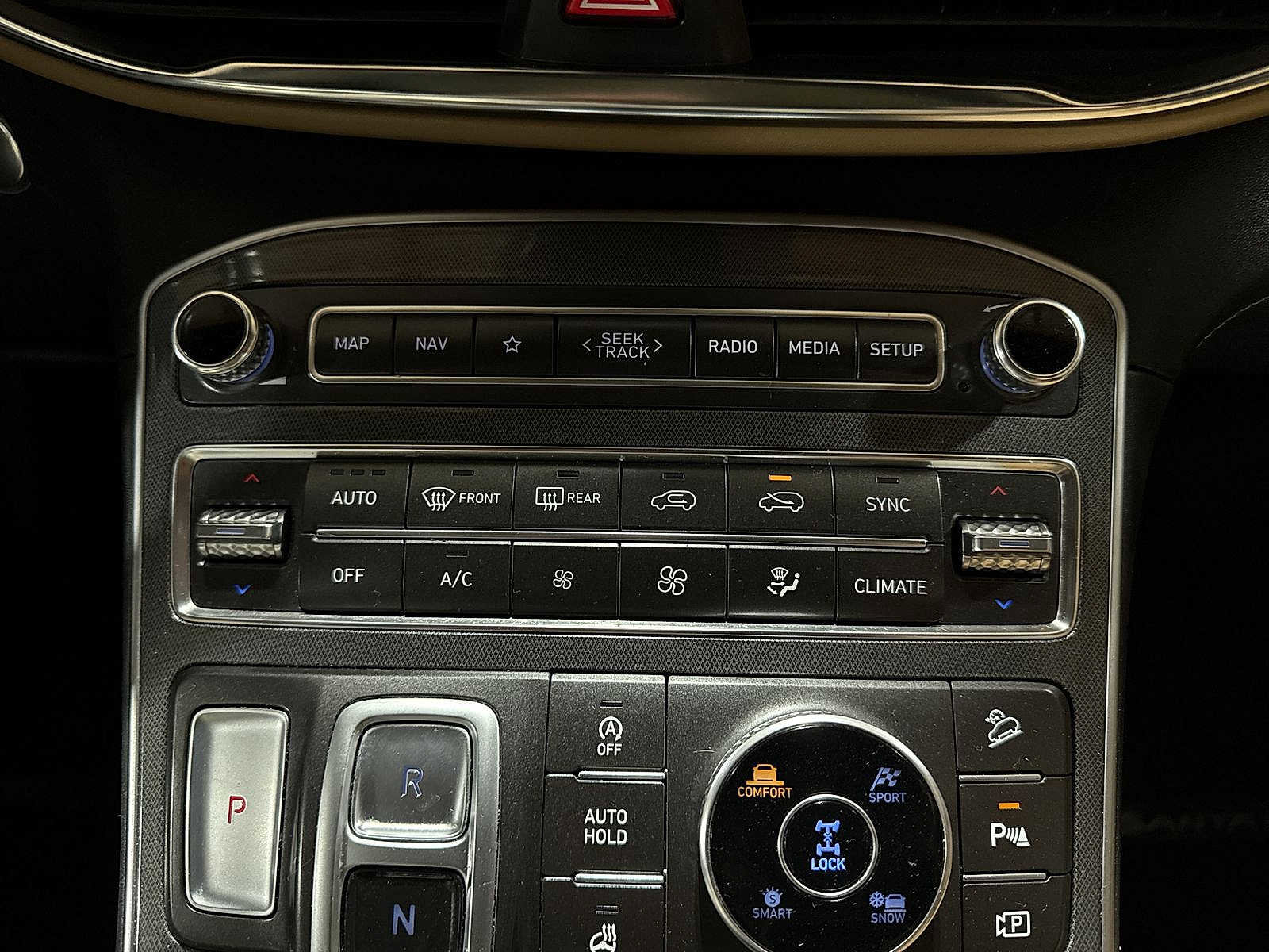 Used 2021 Hyundai Santa Fe Calligraphy image 22