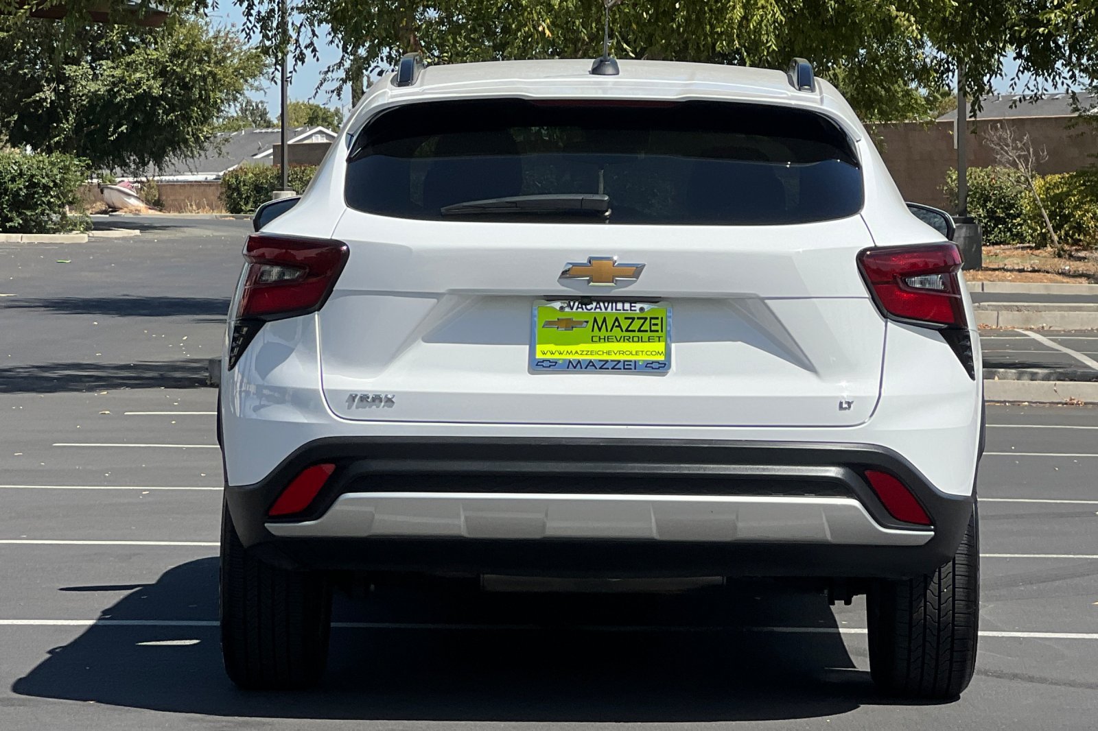 Used 2025 Chevrolet Trax LT FWD image 12