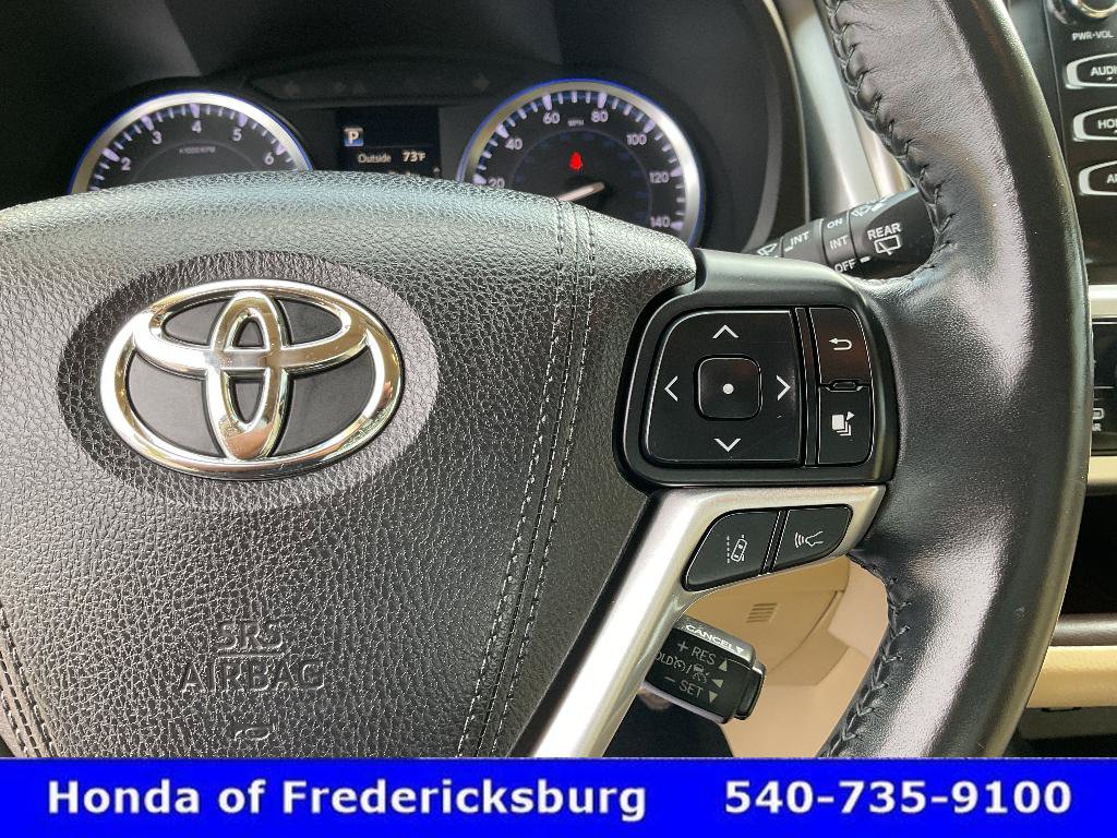 Used 2017 Toyota Highlander XLE AWD/4WD image 33