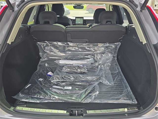 New 2026 Volvo XC60 B5 Plus w/ Protection Package Premier image 29