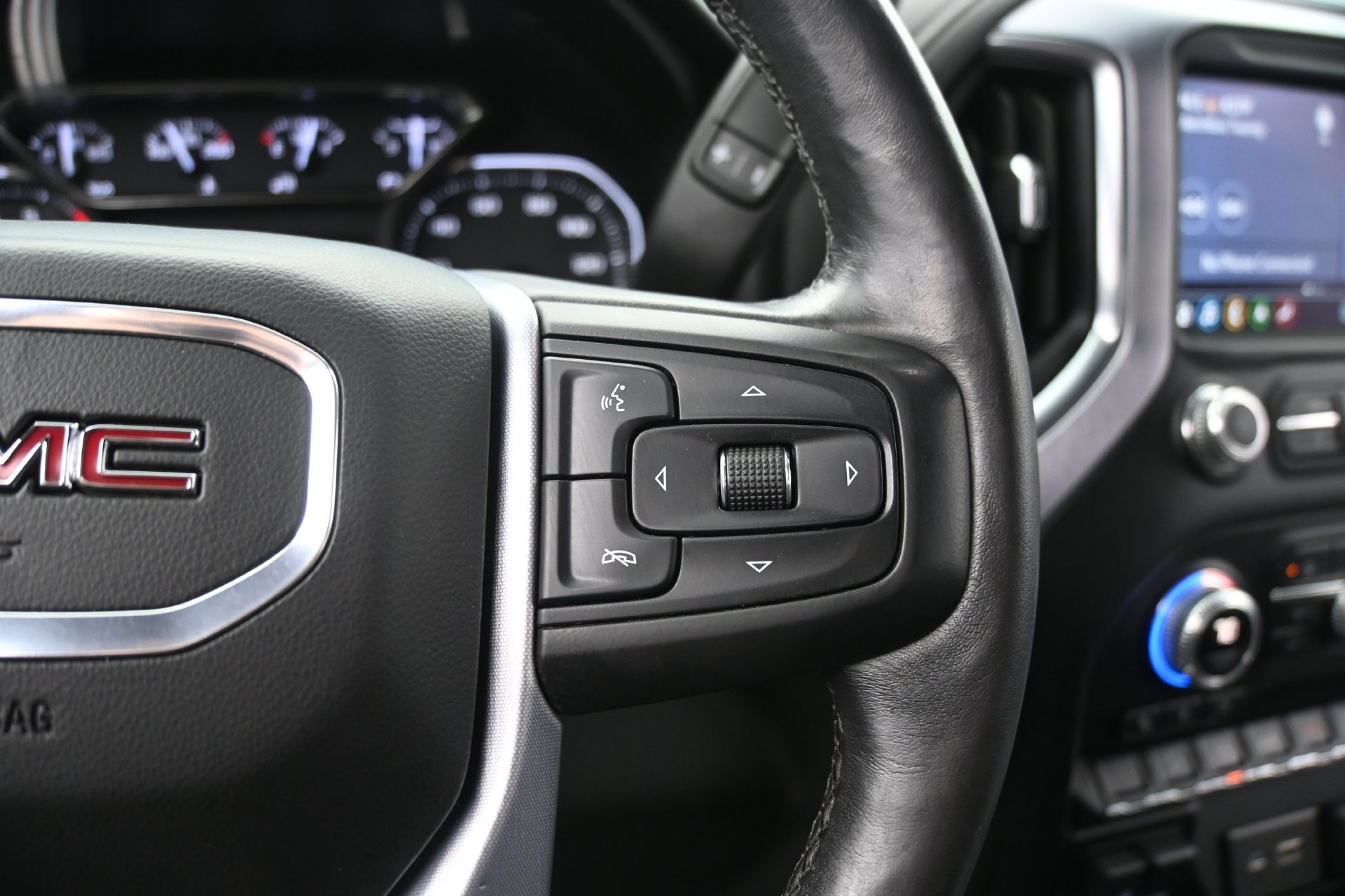 Used 2020 GMC Sierra 1500 SLT w/ SLT Premium Package AWD/4WD image 24