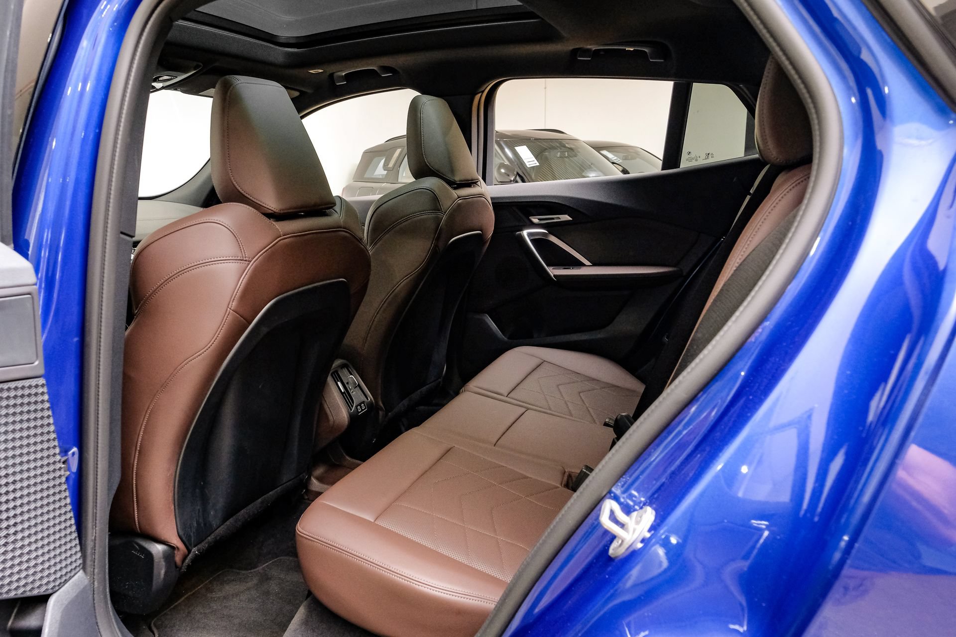 Used 2025 BMW X2 xDrive28i AWD/4WD image 40