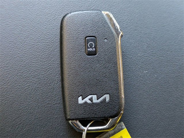 Used 2023 Kia Sorento S image 35