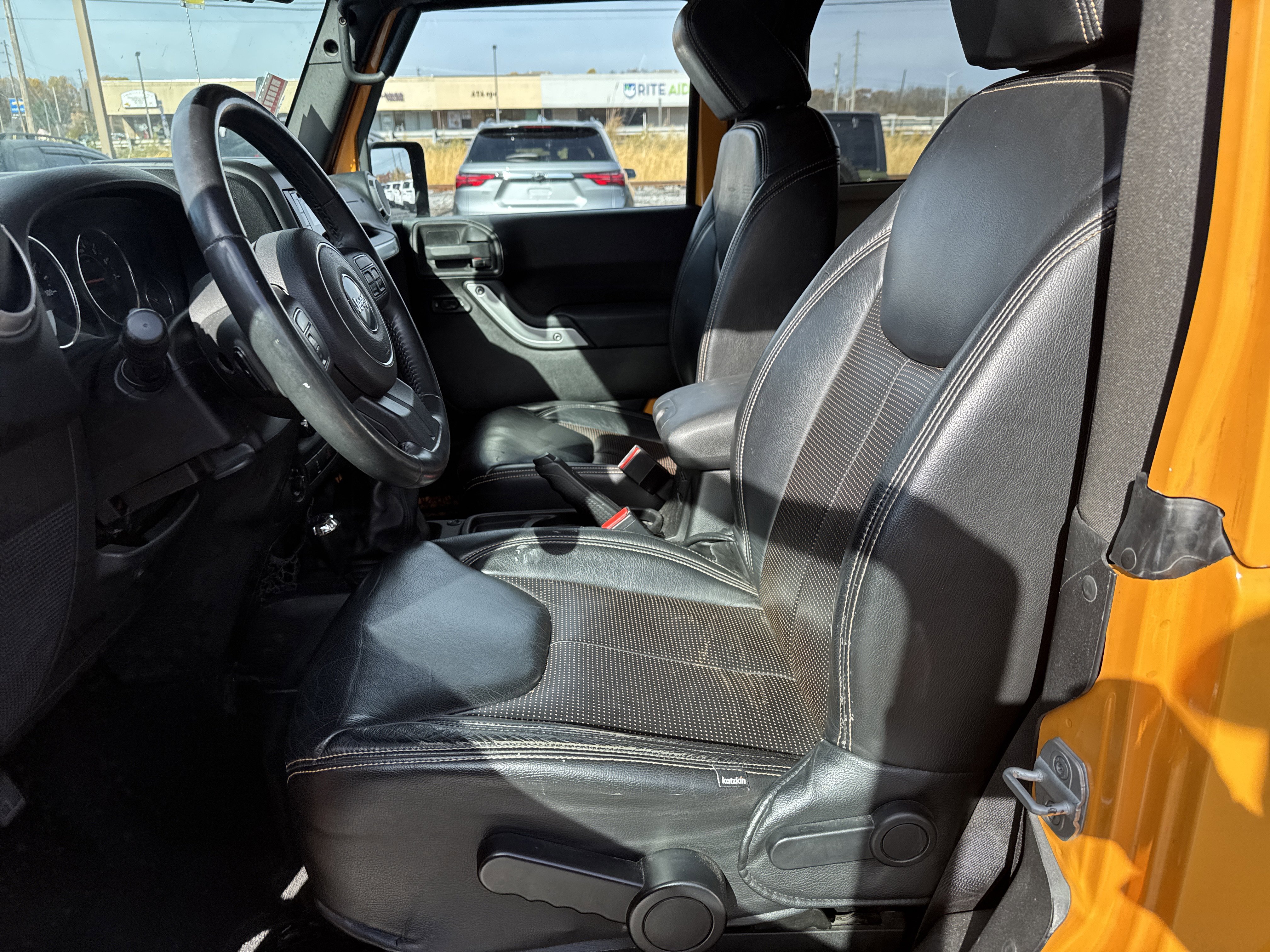 Used 2013 Jeep Wrangler Sahara image 12