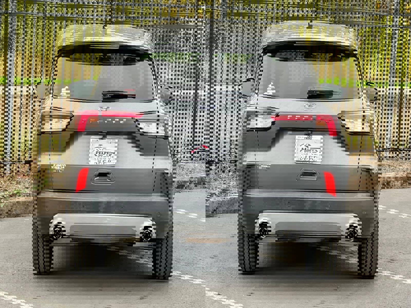 Used 2022 Ford Escape SEL image 5