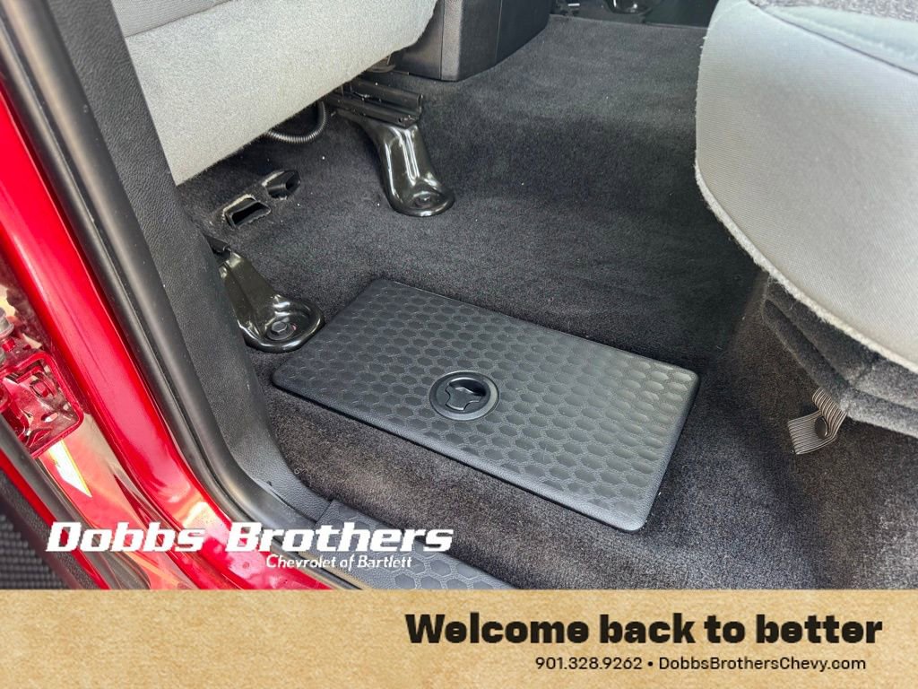 Used 2015 RAM 1500 Outdoorsman image 38