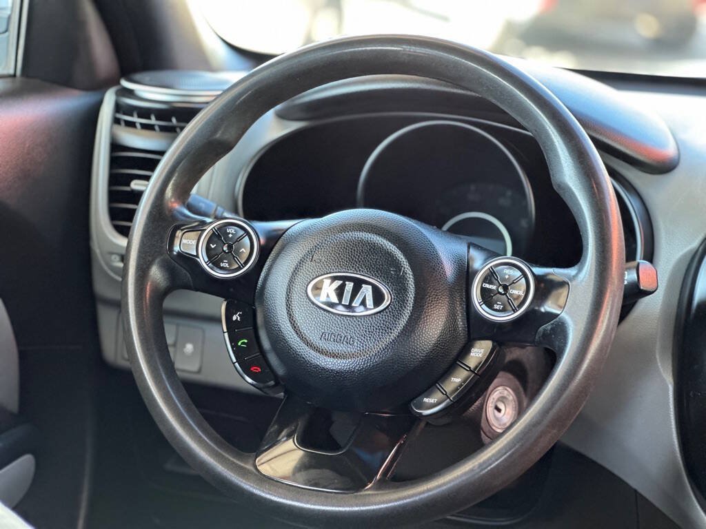 Used 2019 Kia Soul FWD image 12