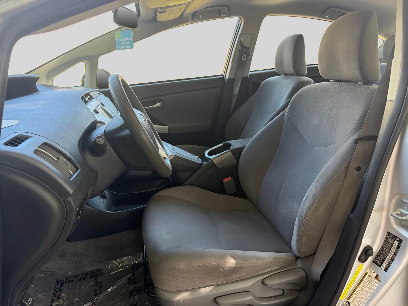Used 2014 Toyota Prius Two FWD image 10