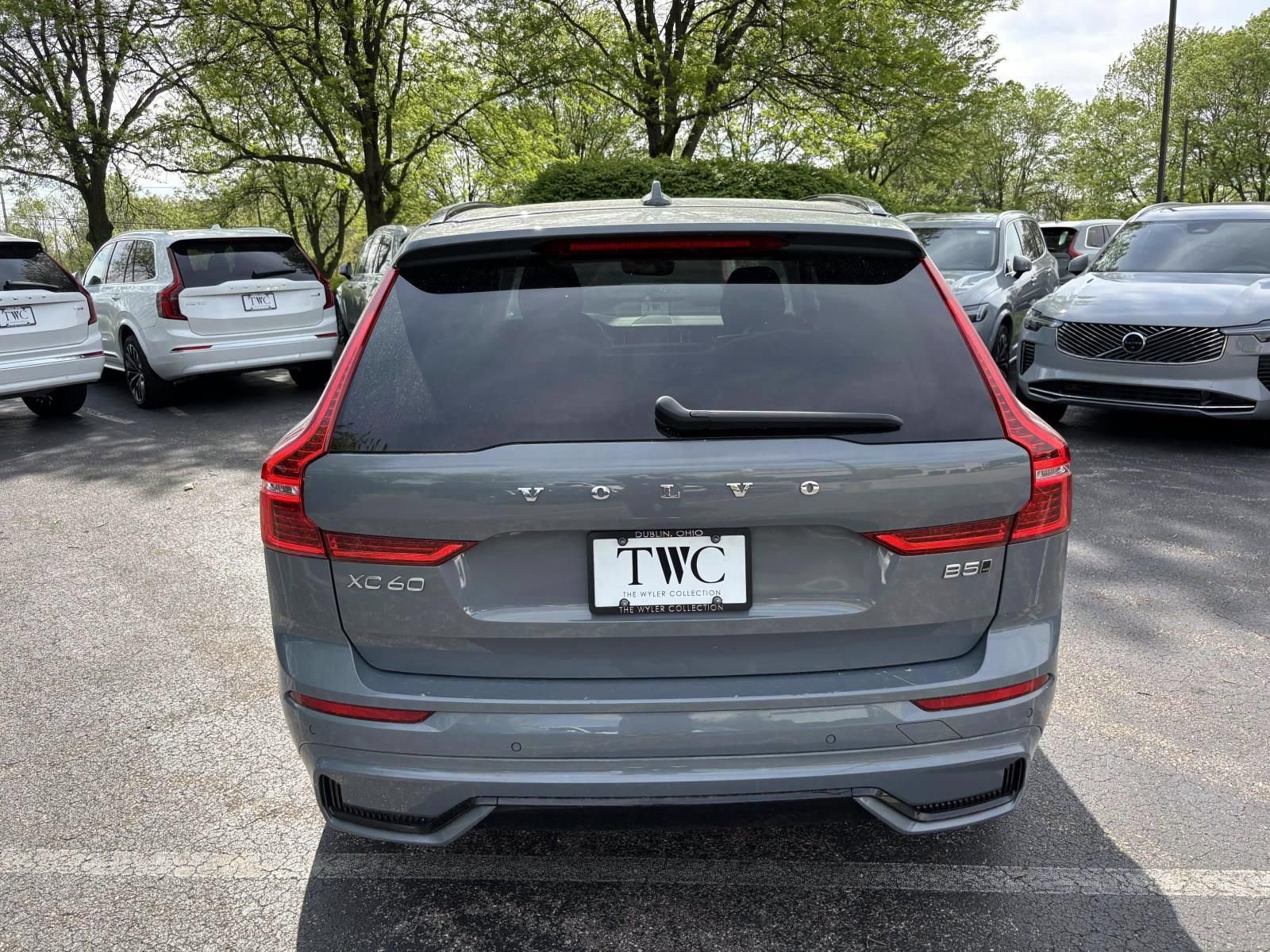 Used 2023 Volvo XC60 B5 Plus w/ Climate Package image 6