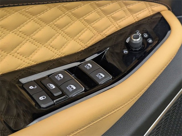 Certified 2023 Jeep Grand Cherokee Summit w/ Adv Protech Group IV image 10