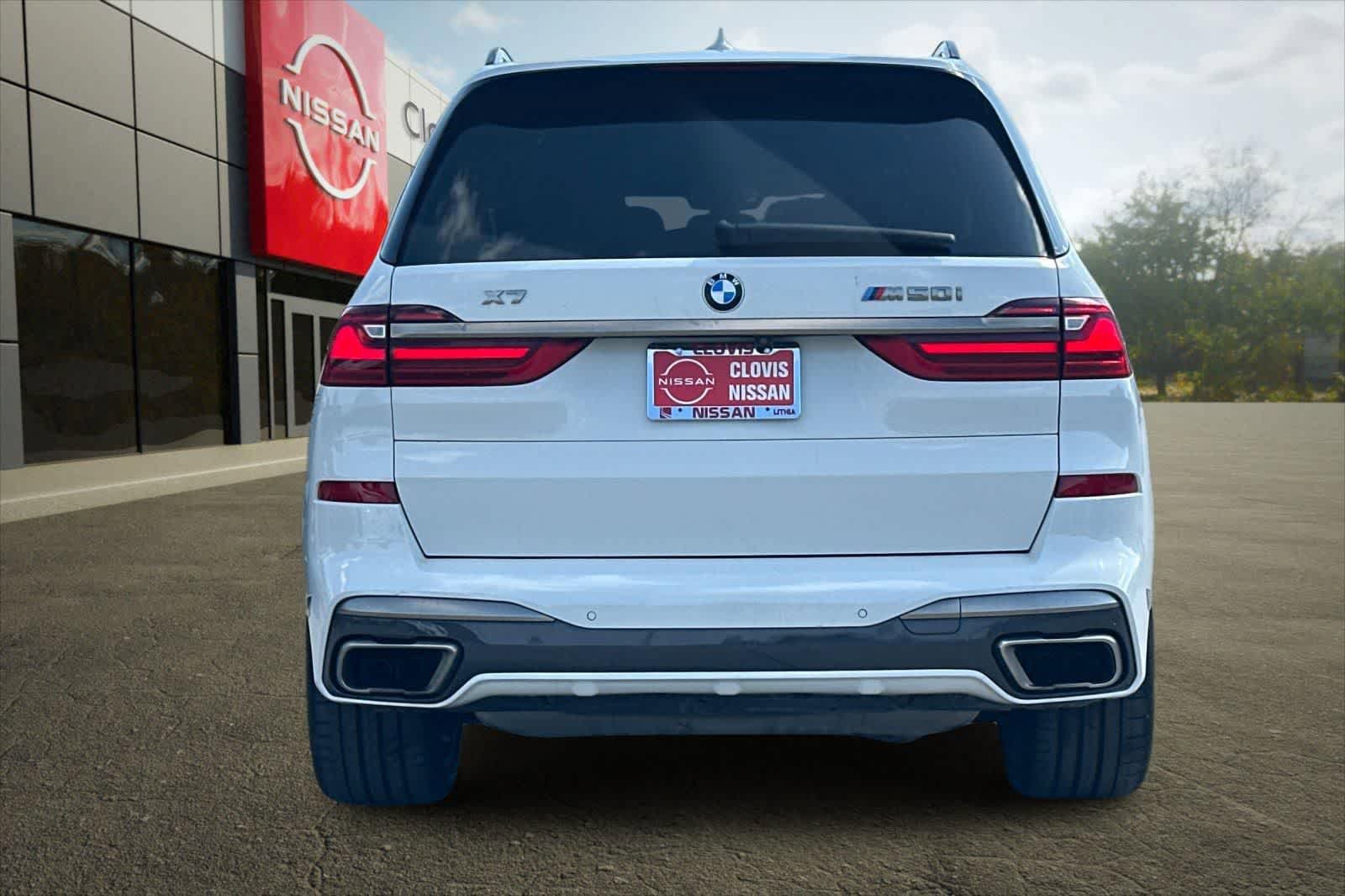 Used 2020 BMW X7 M50i AWD/4WD image 8