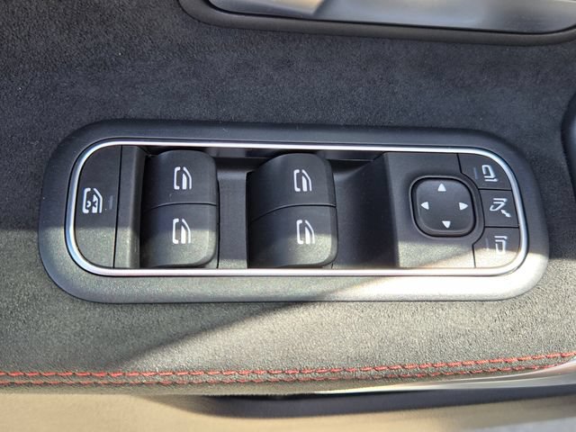 Used 2021 Mercedes-Benz CLA 250 4MATIC image 16