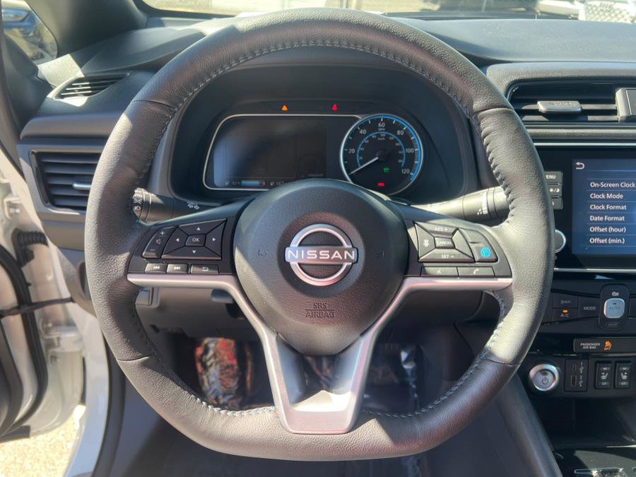 Used 2024 Nissan Leaf SV Plus image 12