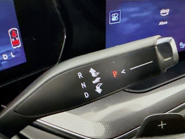 Used 2025 Chevrolet Tahoe RST w/ Comfort Package image 16