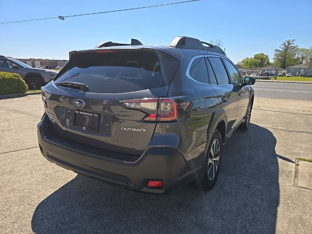 Certified 2025 Subaru Outback Premium image 5