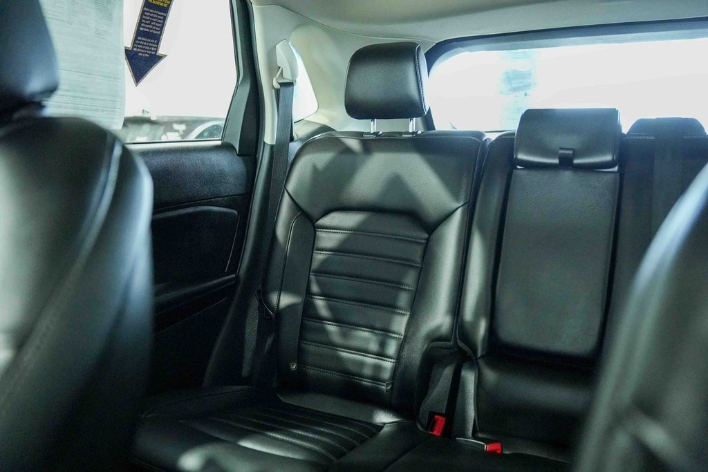 Used 2020 Ford Edge SEL w/ Cold Weather Package image 42