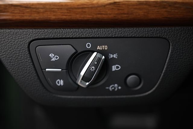 Used 2023 Audi Q5 e Premium Plus image 18