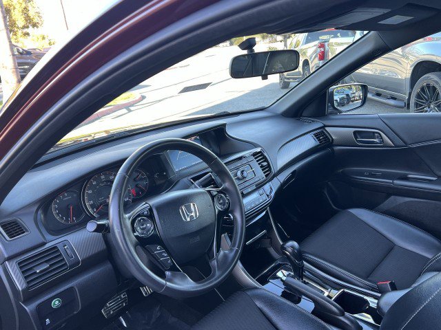Used 2016 Honda Accord Sport image 10