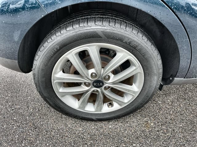 Used 2017 Kia Soul + FWD image 20