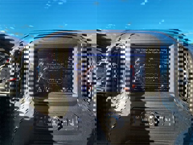 New 2025 GMC Sierra 3500 Pro w/ Convenience Package image 13