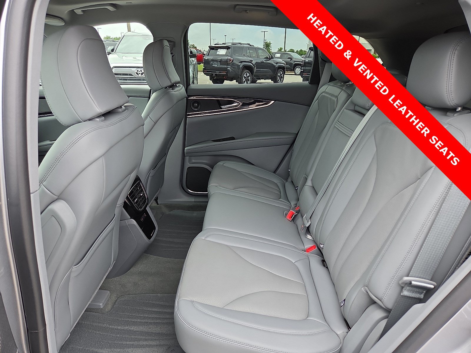 Used 2023 Lincoln Nautilus Reserve w/ Equipment Group 201A AWD/4WD image 10