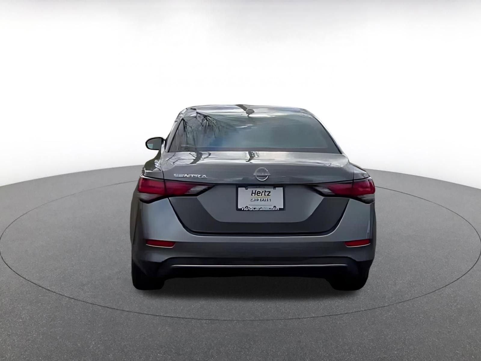 Used 2025 Nissan Sentra SV FWD image 11