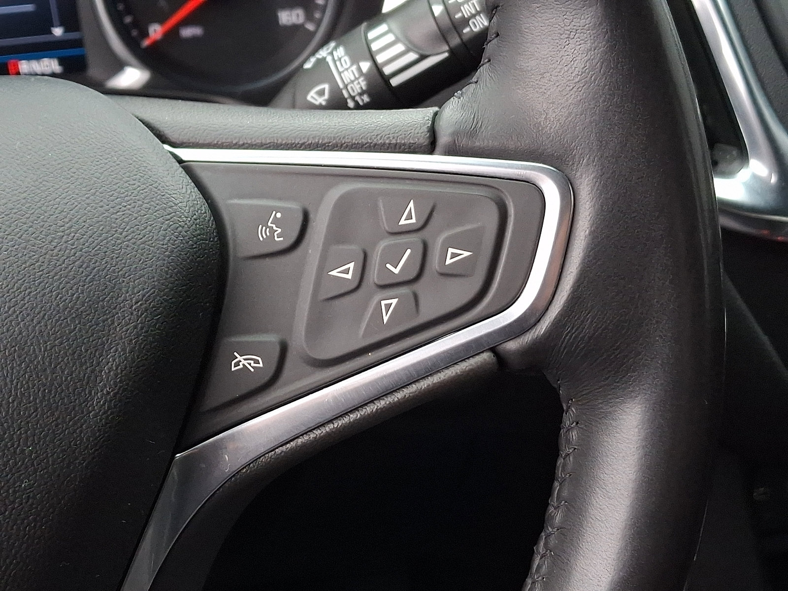 Used 2021 Chevrolet Equinox LT image 22