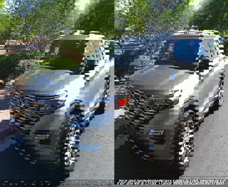 Used 2020 Ford Explorer Limited image 3