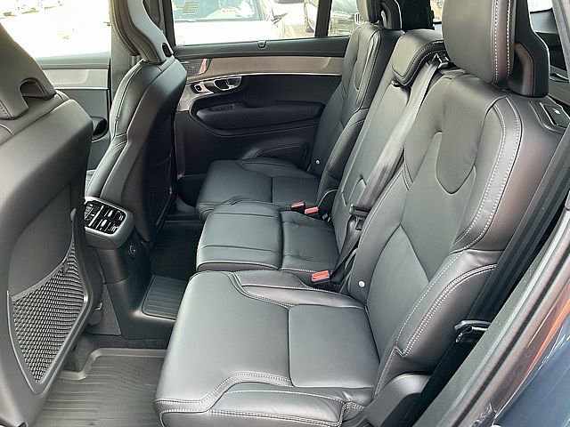 New 2026 Volvo XC90 T8 Ultra w/ Lounge Package image 14
