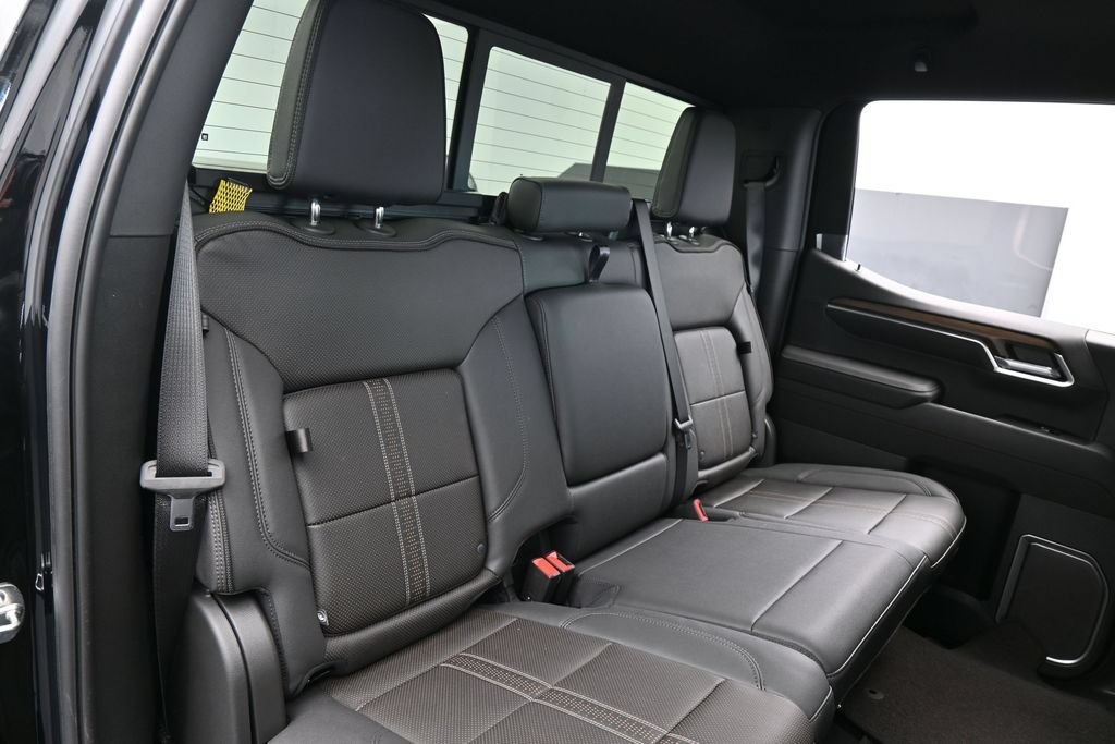 Used 2026 Chevrolet Silverado 1500 High Country RWD image 44