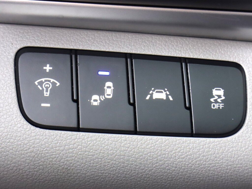 Used 2019 Hyundai Elantra SEL FWD image 10