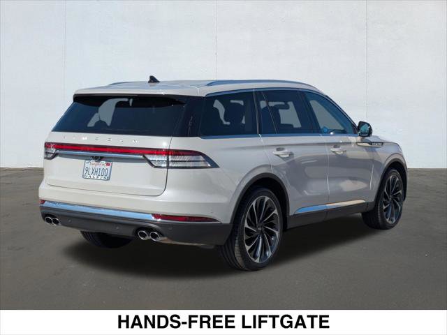 Used 2023 Lincoln Aviator Reserve w/ Equipment Group 201A image 5