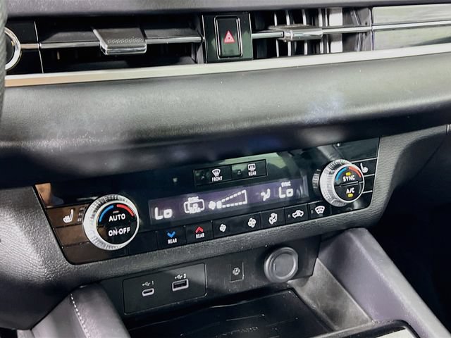 Used 2022 Mitsubishi Outlander SEL AWD/4WD image 17