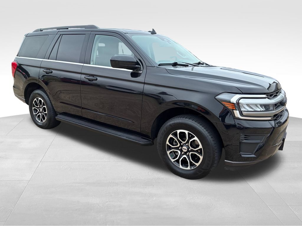 Used 2024 Ford Expedition XLT AWD/4WD image 8