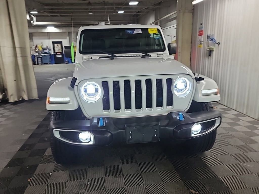 Used 2022 Jeep Wrangler Unlimited Sahara w/ Cold Weather Group image 6