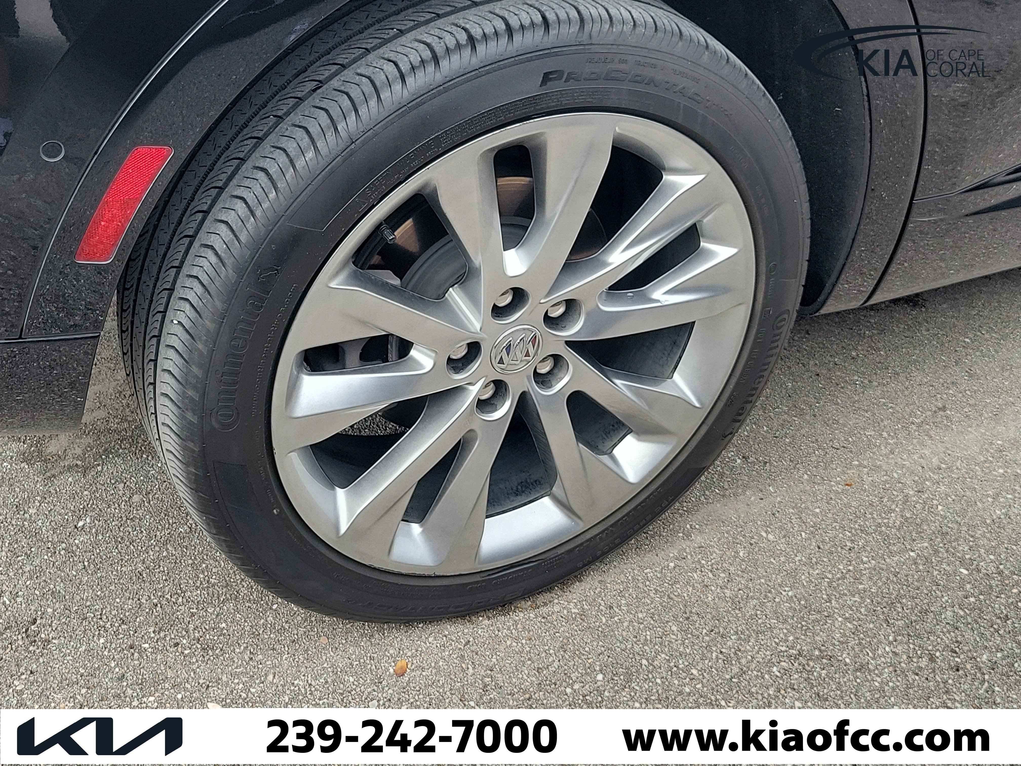 Used 2023 Buick Envision Avenir FWD image 7